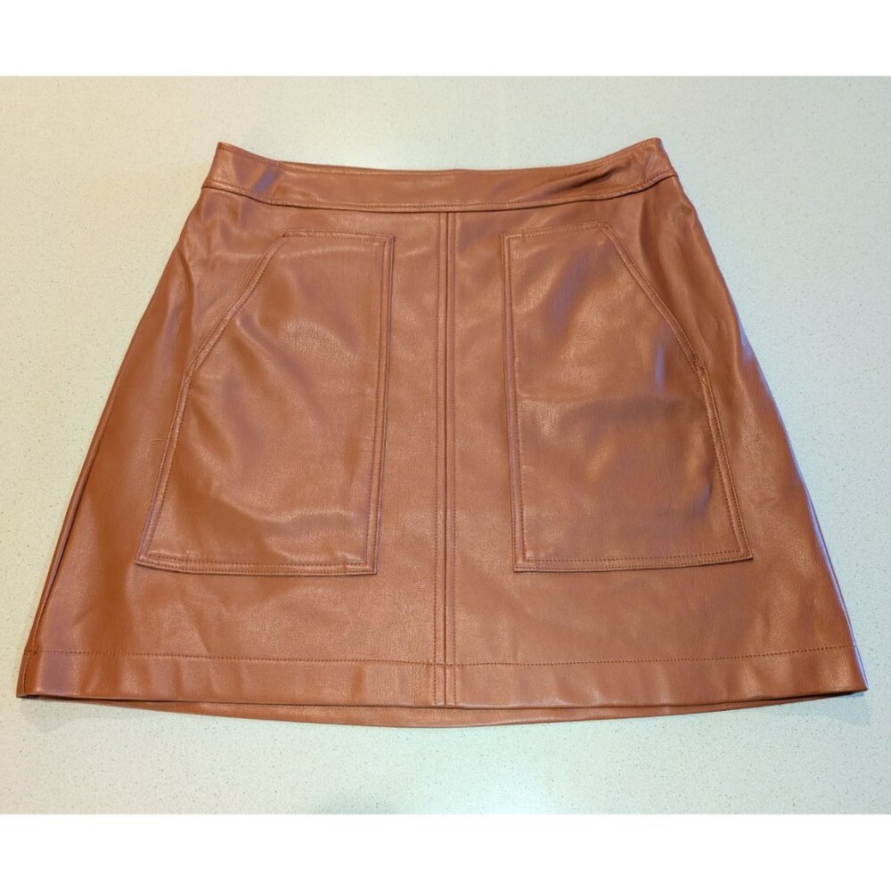LOFT Warm Brown Pleather Polyurethane Skirt Size 8P With Pockets